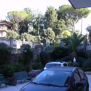 Casa Per Ferie Suore Domenicane ** Roma