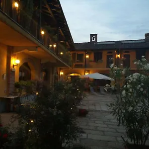 https://residence-la-gaggianese.it-lombardy.com
